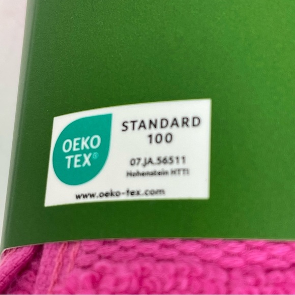 Kate Spade set of 4 Washcloths Vivid Snapdragon Fuchsia Pink NWT - Picture 5 of 6